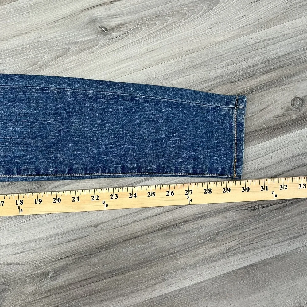 Boston Proper Skinny Straight Leg Stretch Women's 2 Jeans Light Washed Denim
